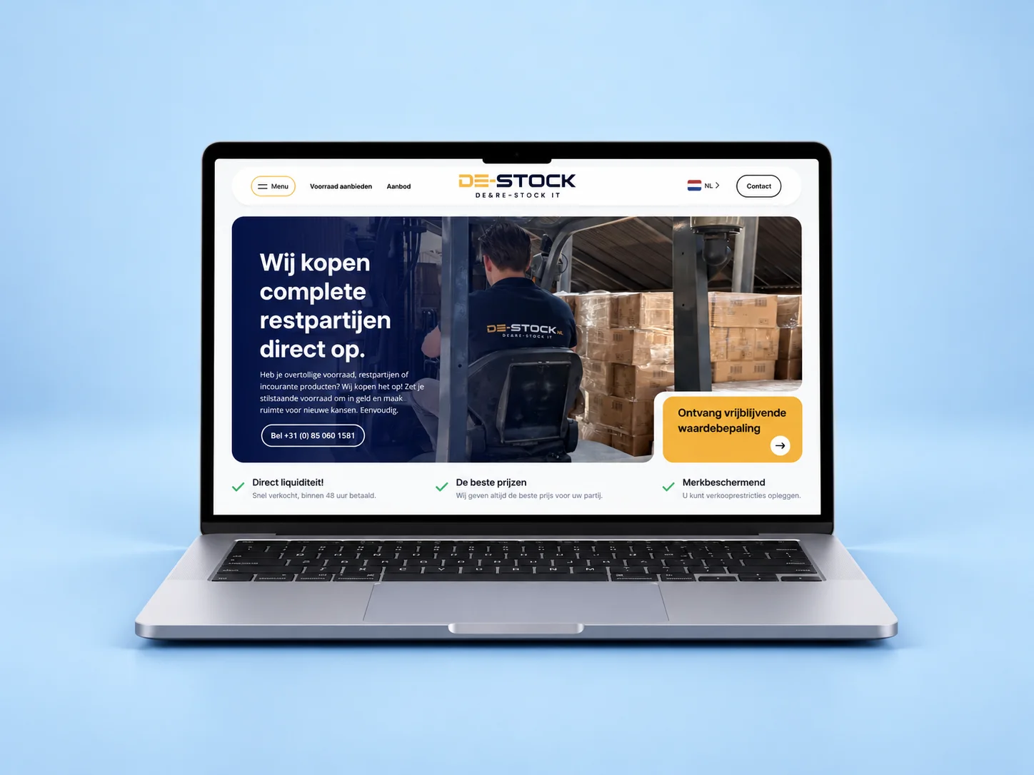 De-Stock website weergegeven op een laptop